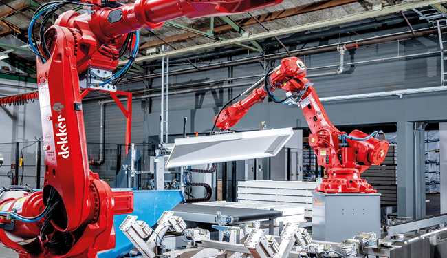 Dekker Hout production with DKC robot